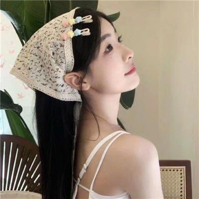 玛克辛封面