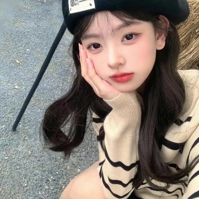 穿普拉达的女王封面